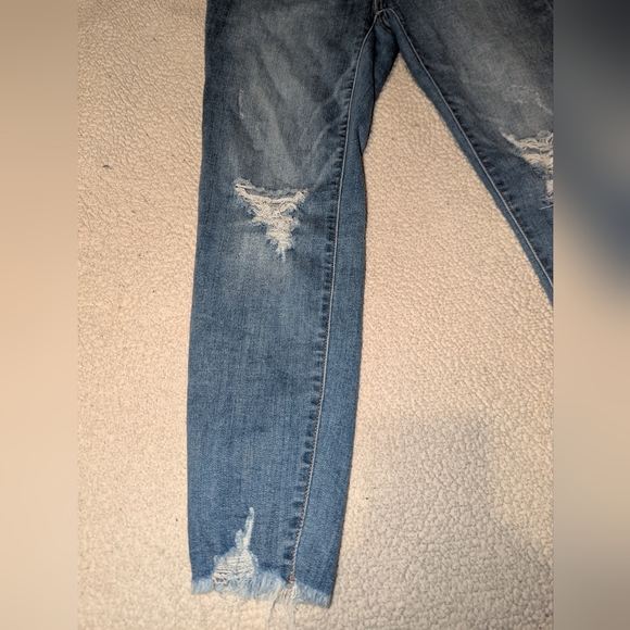 Judy Blue Women's Distressed Blue Jeans Size 9/29 - Picture 2 of 6